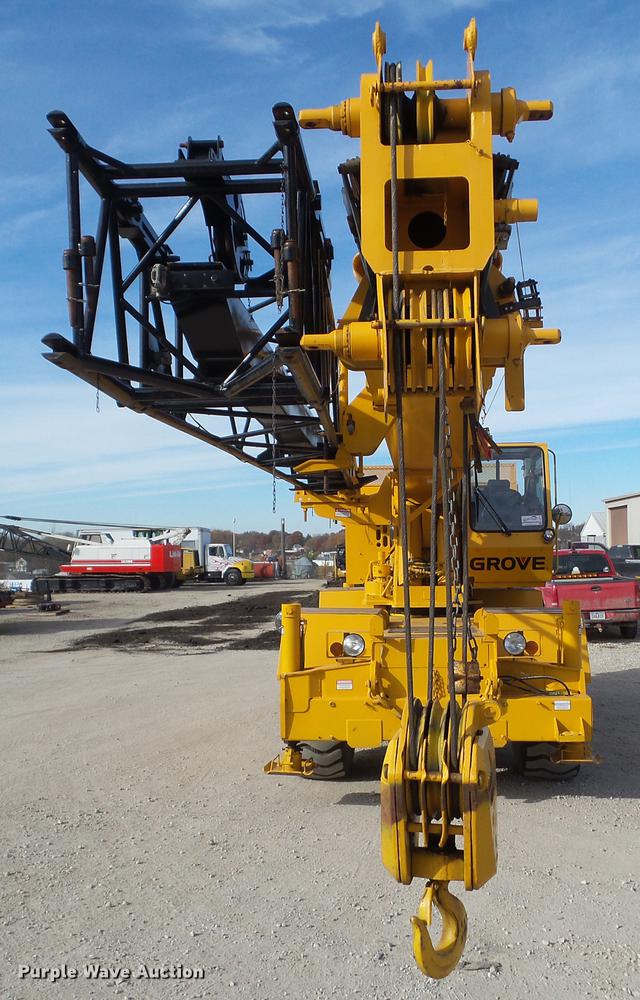 image for item L5714 1994 Grove RT528C crane