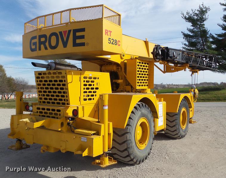 image for item L5714 1994 Grove RT528C crane