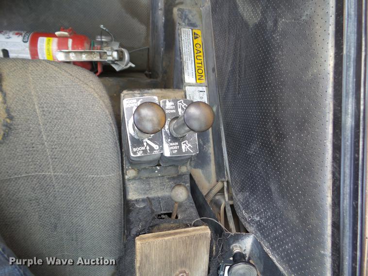 image for item L5714 1994 Grove RT528C crane