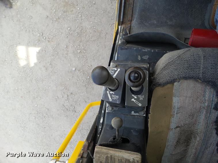 image for item L5714 1994 Grove RT528C crane