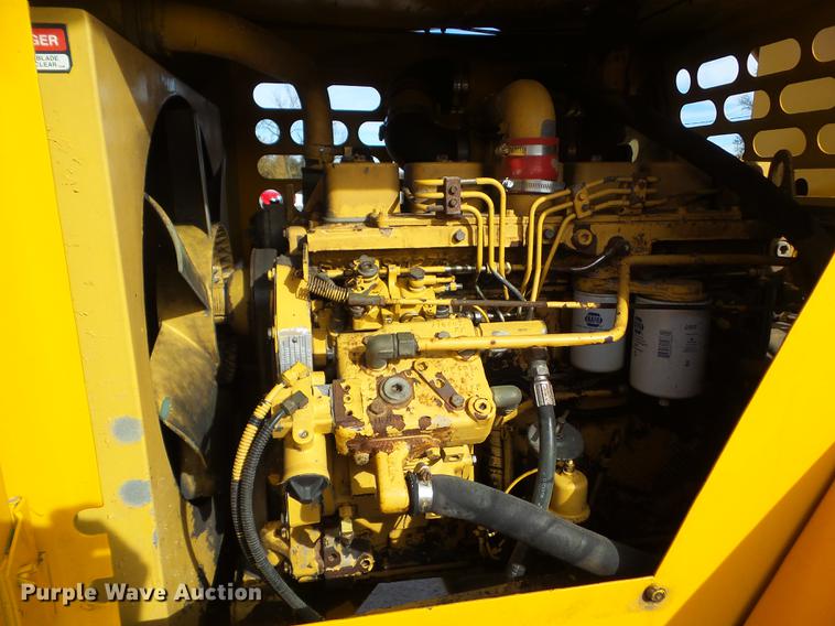 image for item L5714 1994 Grove RT528C crane