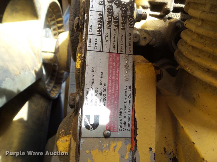 image for item L5714 1994 Grove RT528C crane