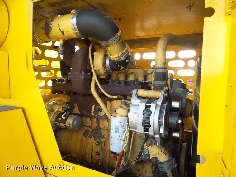 image for item L5714 1994 Grove RT528C crane