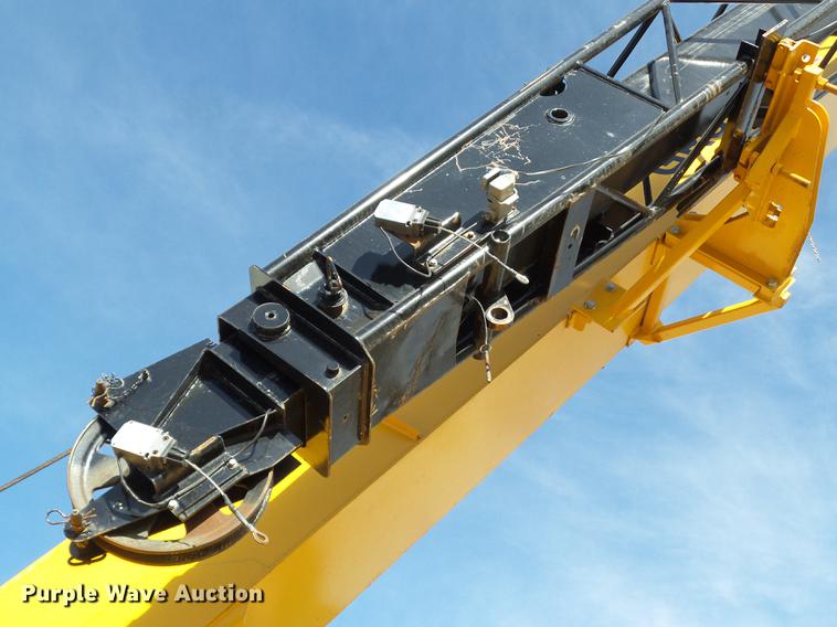 image for item L5714 1994 Grove RT528C crane