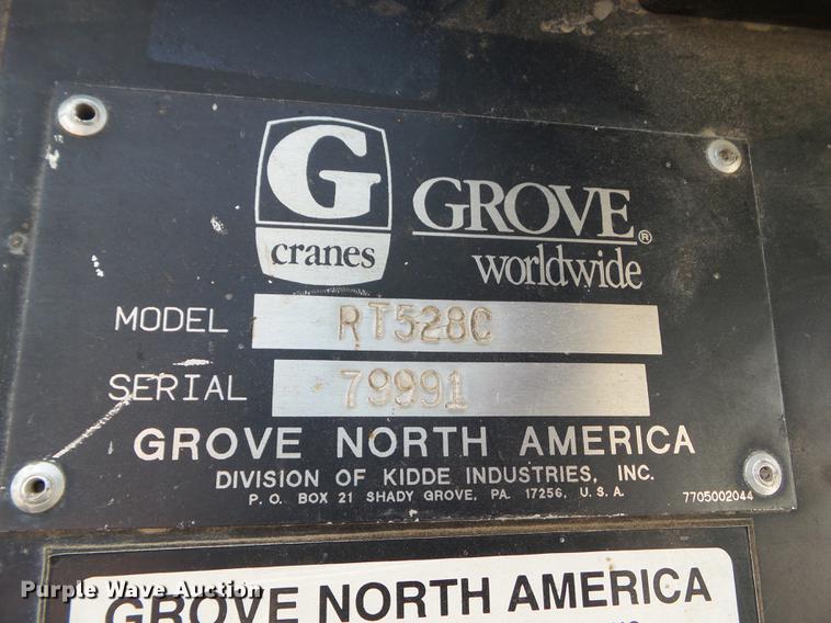 image for item L5714 1994 Grove RT528C crane