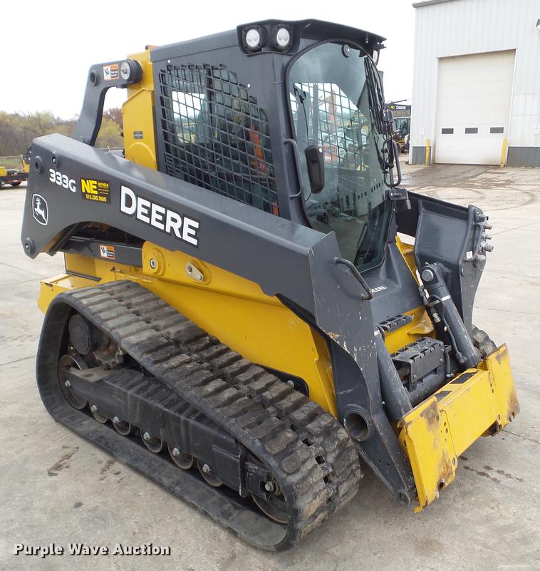 image for item L5717 2017 John Deere 333G skid steer