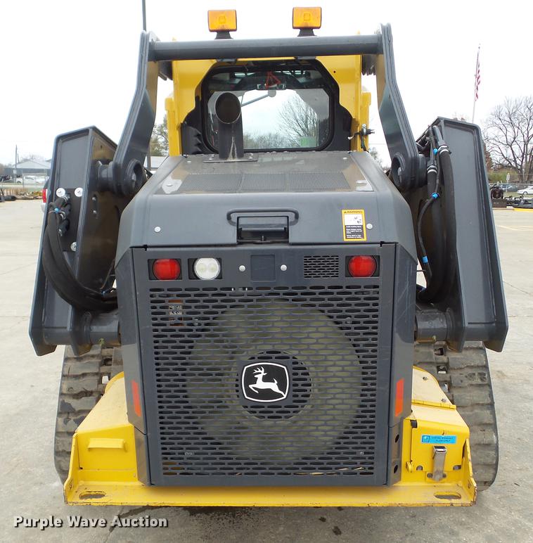 image for item L5717 2017 John Deere 333G skid steer