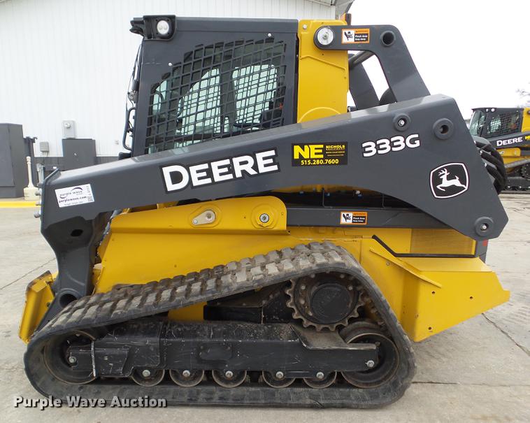 image for item L5717 2017 John Deere 333G skid steer