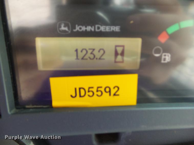 image for item L5717 2017 John Deere 333G skid steer