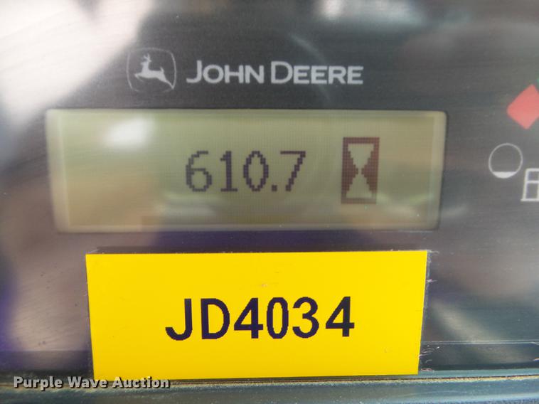 image for item L5718 2017 John Deere 333G skid steer