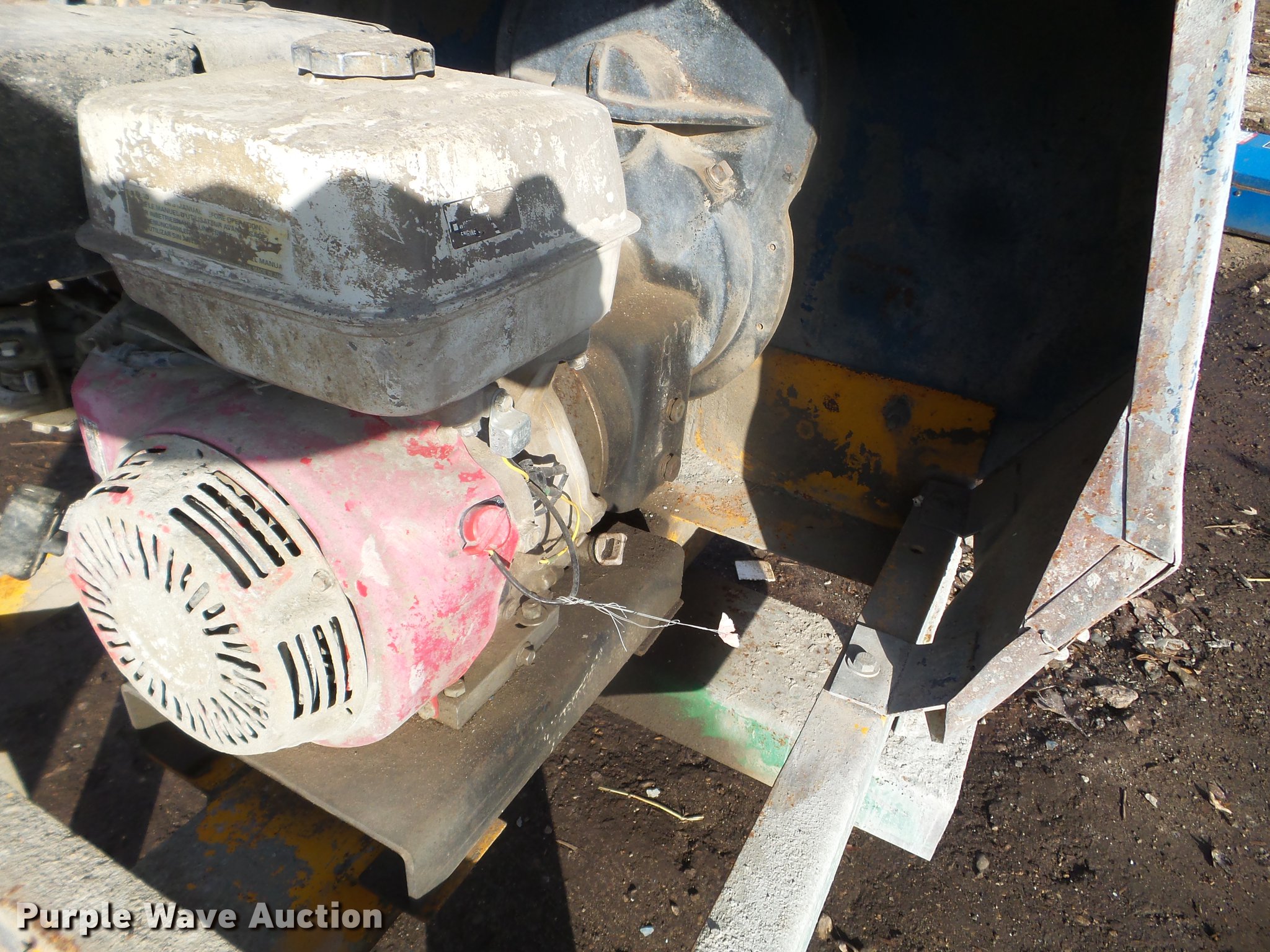 Cement mixer in Rochester, MN Item DX9666 sold Purple Wave