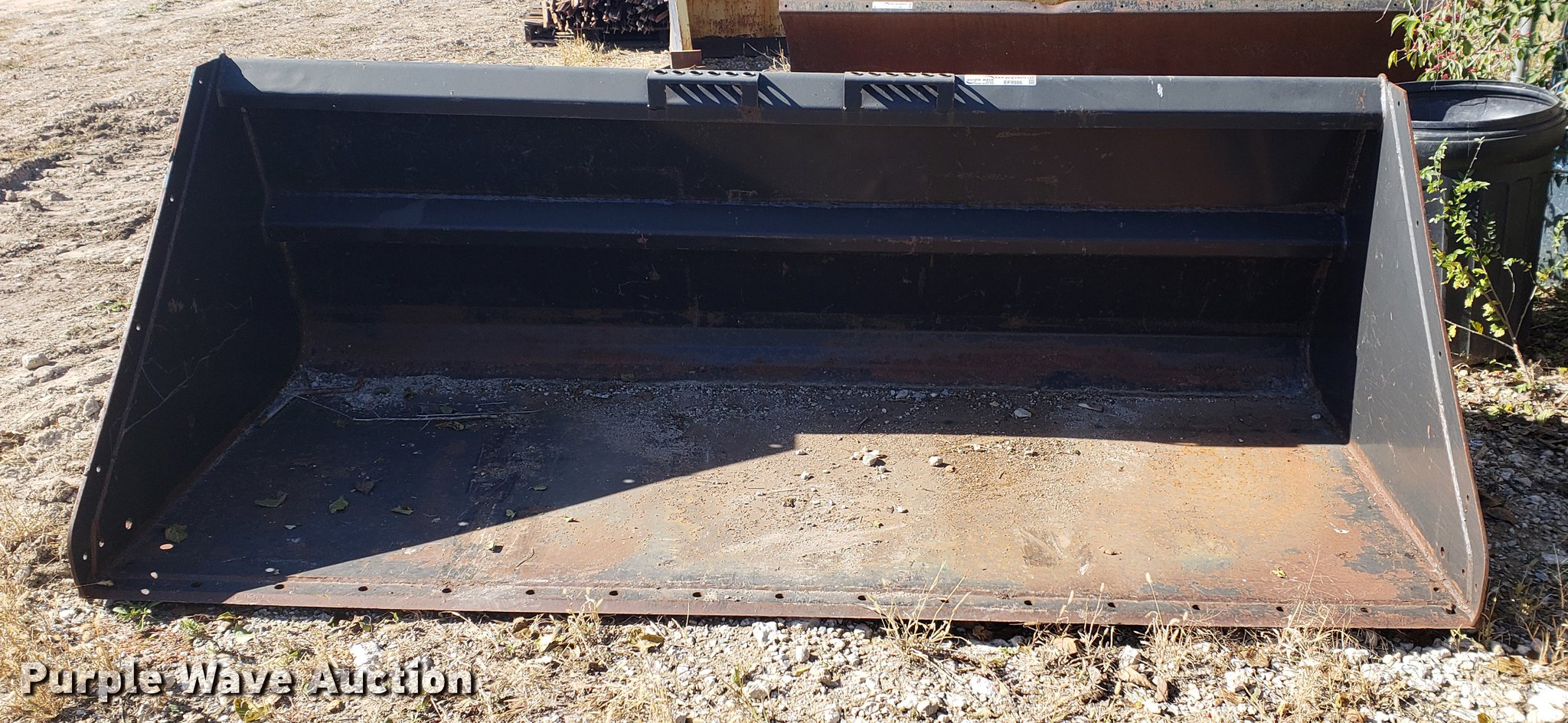 Bobcat skid steer snow bucket in Independence, MO Item EF9986 sold