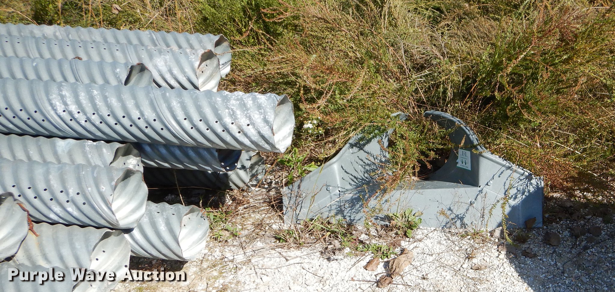 (30) metal pipe in Joplin, MO Item EW9514 sold Purple Wave