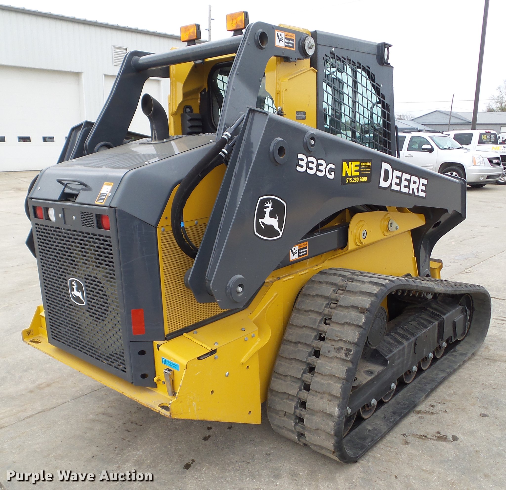2017-john-deere-333g-skid-steer-in-des-moines-ia-item-l5717-sold