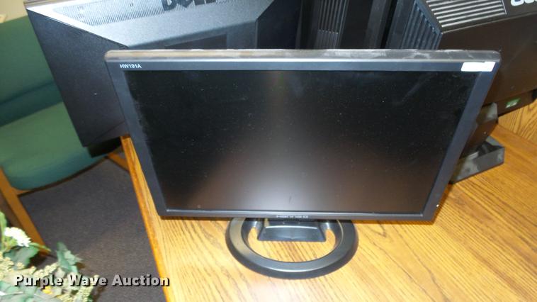 image for item AM9216 Approximately 35 computer monitors