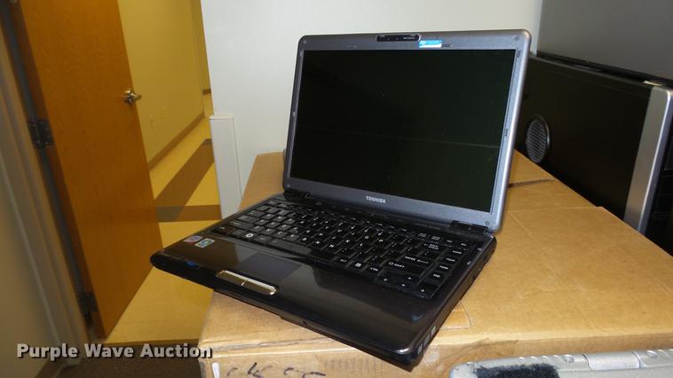 image for item AM9217 (16) laptops
