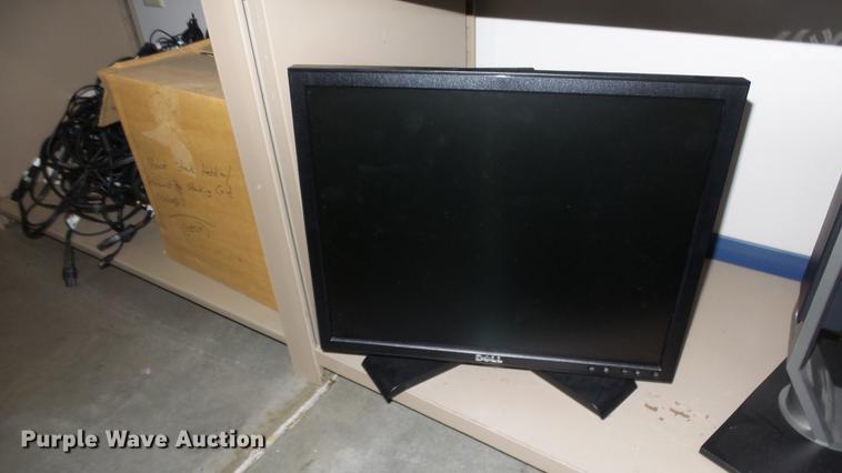 image for item AM9223 Monitors and CPUs