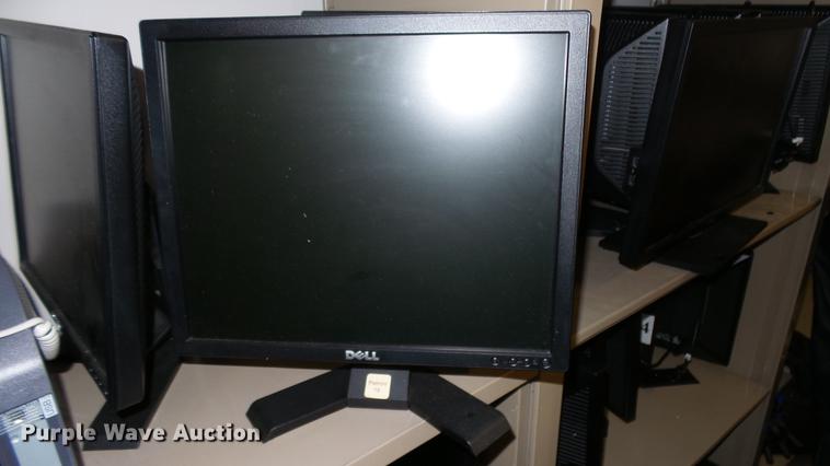 image for item AM9223 Monitors and CPUs