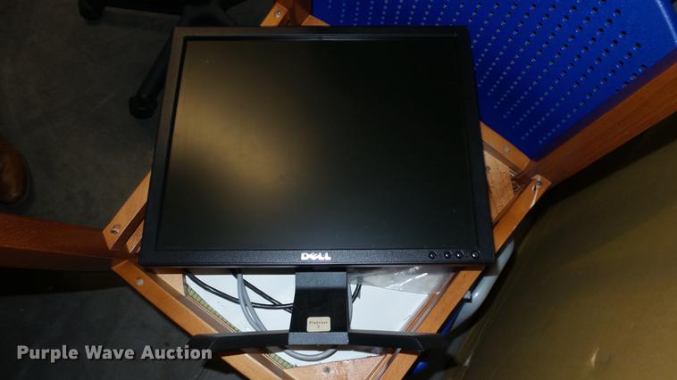 image for item AM9223 Monitors and CPUs