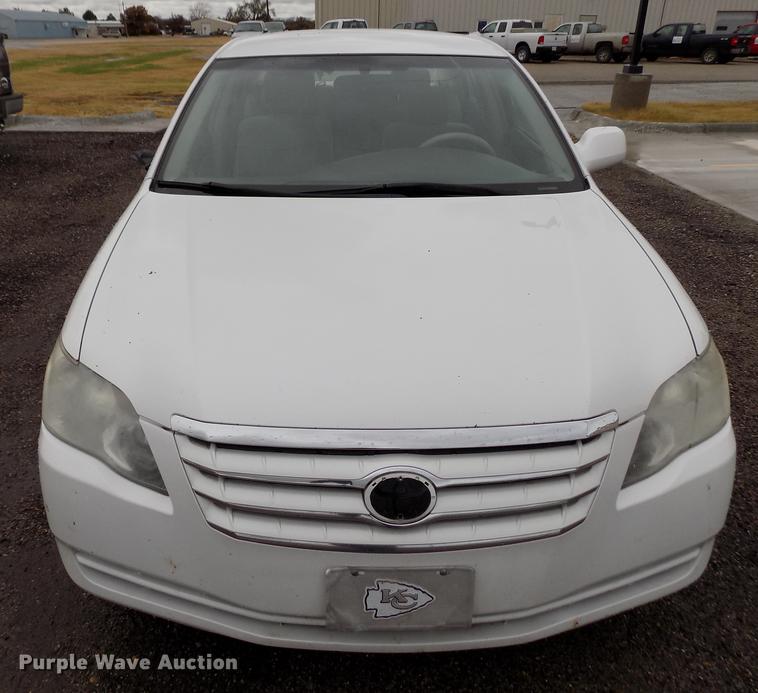 image for item DB9048 2006 Toyota Avalon XL