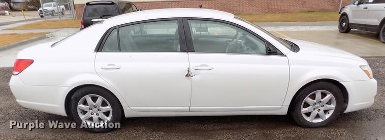 image for item DB9048 2006 Toyota Avalon XL