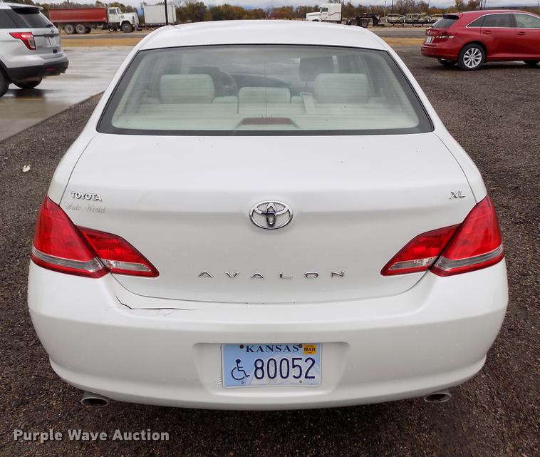 image for item DB9048 2006 Toyota Avalon XL