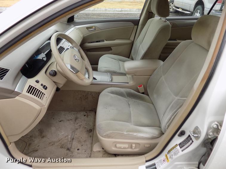 image for item DB9048 2006 Toyota Avalon XL