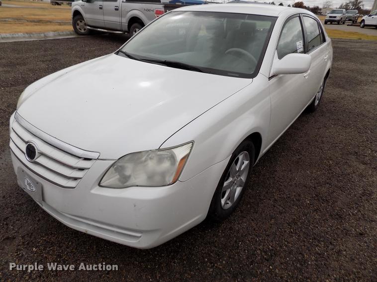 image for item DB9048 2006 Toyota Avalon XL
