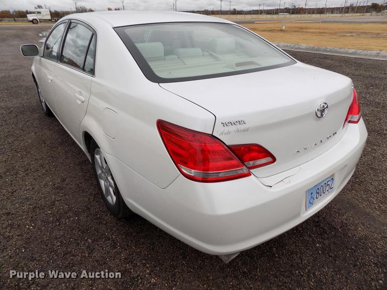 image for item DB9048 2006 Toyota Avalon XL