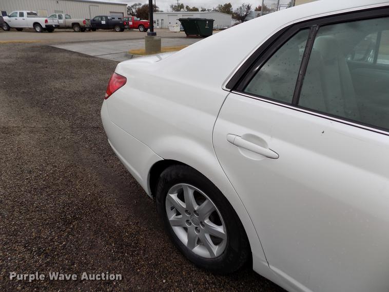 image for item DB9048 2006 Toyota Avalon XL