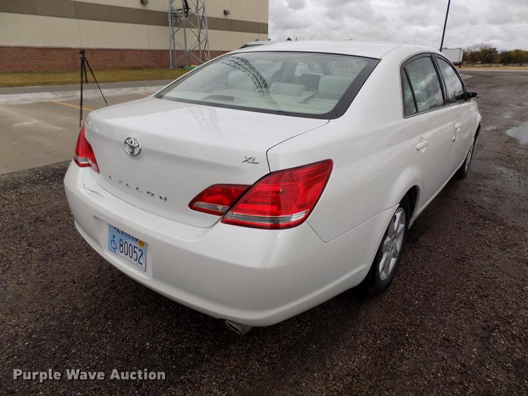image for item DB9048 2006 Toyota Avalon XL