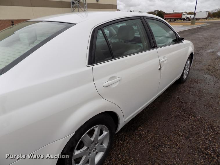 image for item DB9048 2006 Toyota Avalon XL