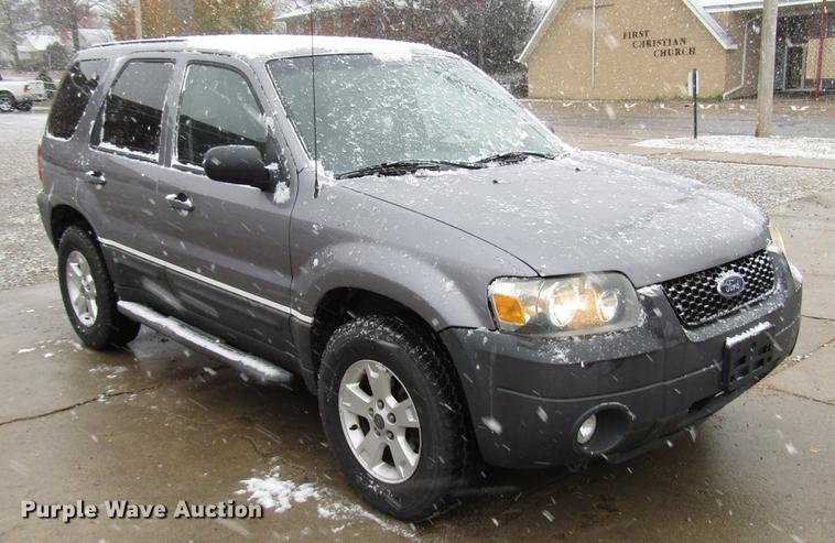image for item DD3812 2007 Ford Escape SUV