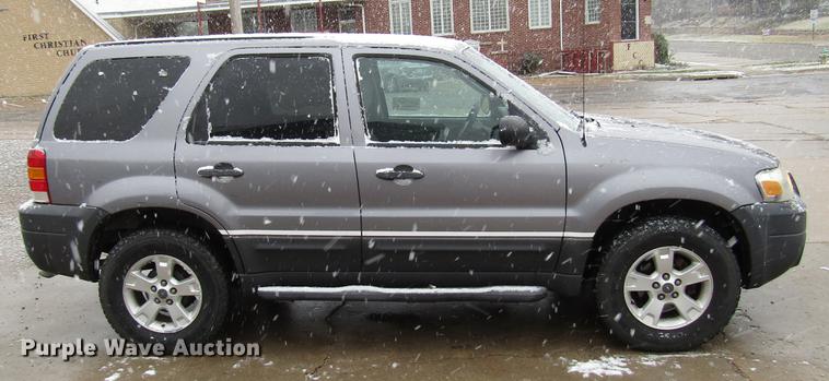 image for item DD3812 2007 Ford Escape SUV