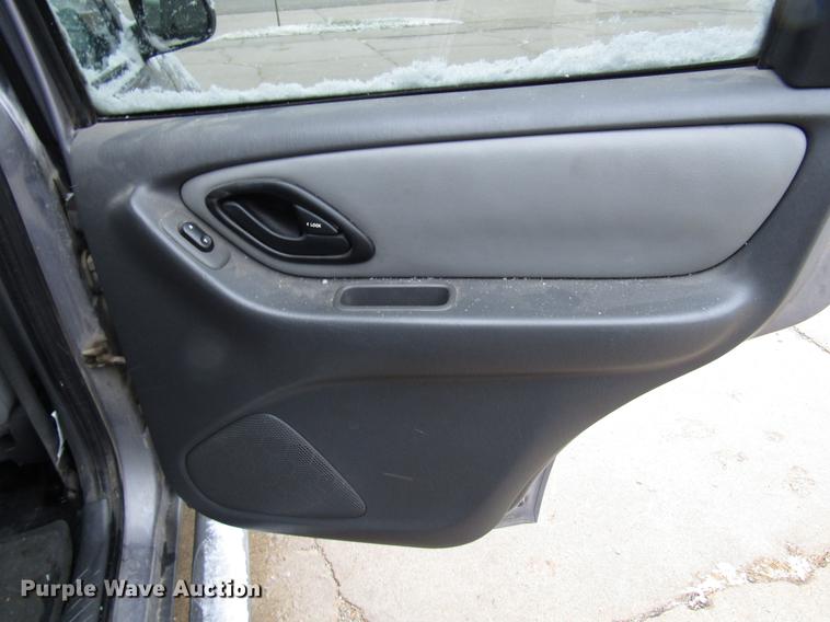 image for item DD3812 2007 Ford Escape SUV