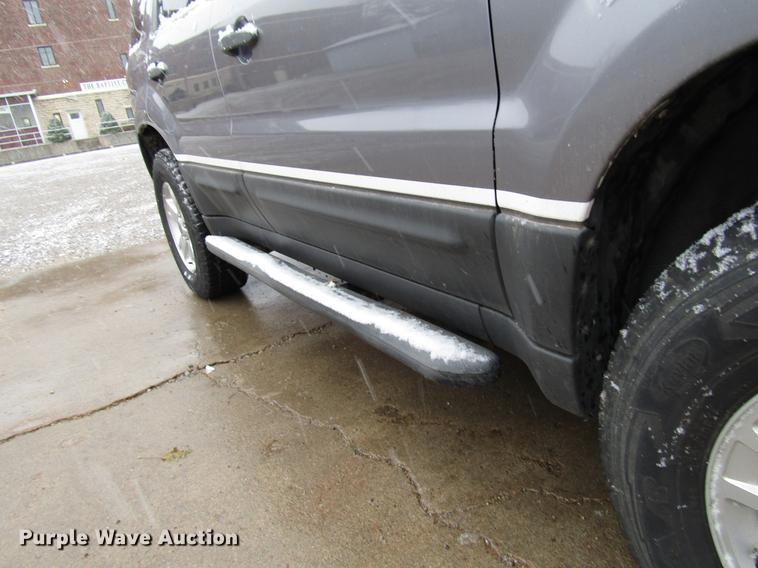 image for item DD3812 2007 Ford Escape SUV