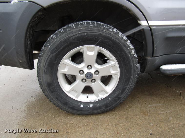 image for item DD3812 2007 Ford Escape SUV