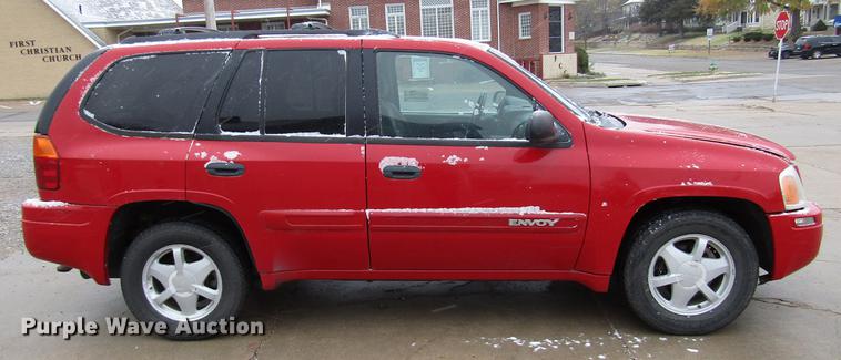 image for item DD3813 2002 GMC Envoy SUV