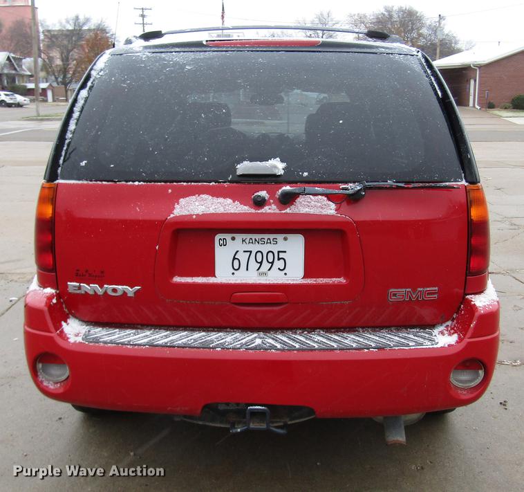 image for item DD3813 2002 GMC Envoy SUV