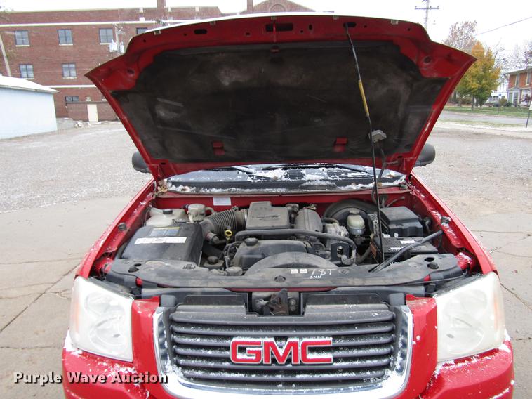 image for item DD3813 2002 GMC Envoy SUV