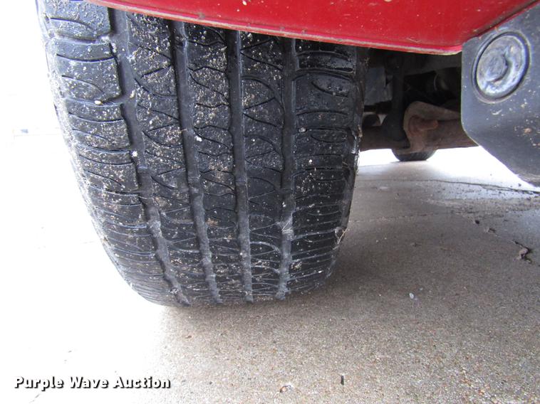 image for item DD3813 2002 GMC Envoy SUV