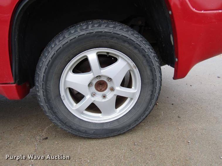 image for item DD3813 2002 GMC Envoy SUV