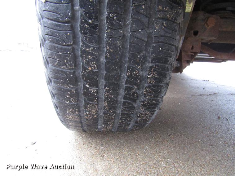 image for item DD3813 2002 GMC Envoy SUV