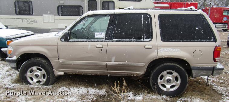 image for item DD3815 1998 Ford Explorer SUV