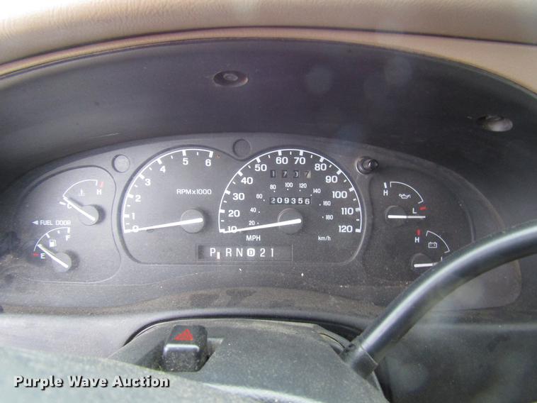 image for item DD3815 1998 Ford Explorer SUV