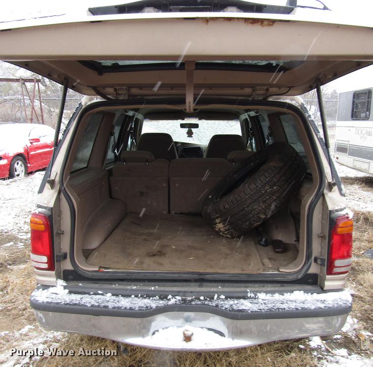 image for item DD3815 1998 Ford Explorer SUV