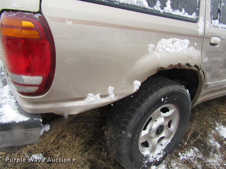 image for item DD3815 1998 Ford Explorer SUV