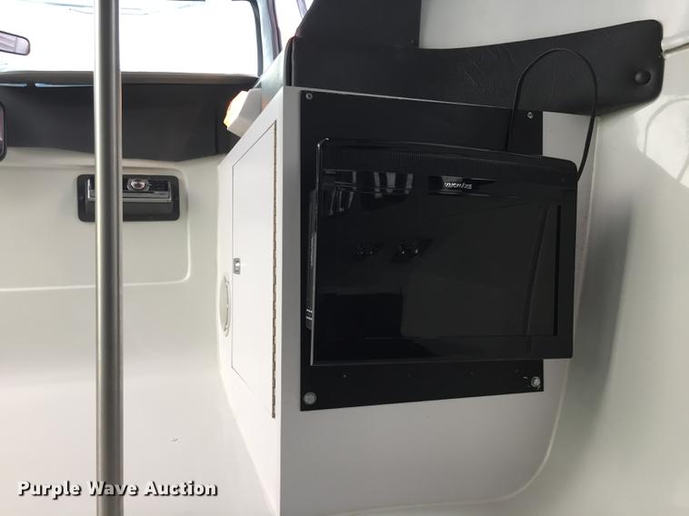 image for item DD8957 2001 Ford Econoline E450 Super Duty shuttle bus