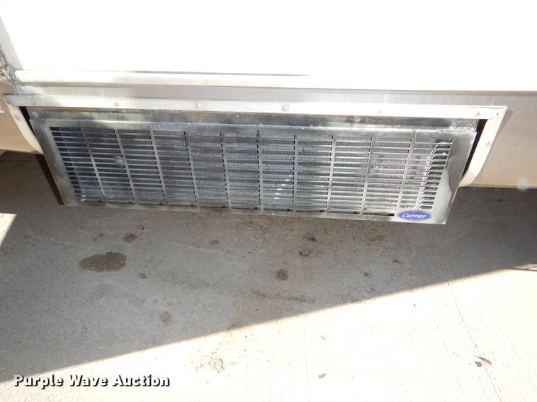 image for item DD8957 2001 Ford Econoline E450 Super Duty shuttle bus