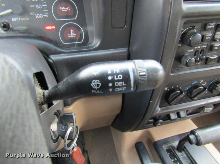 image for item DE5883 1999 Jeep Cherokee SUV